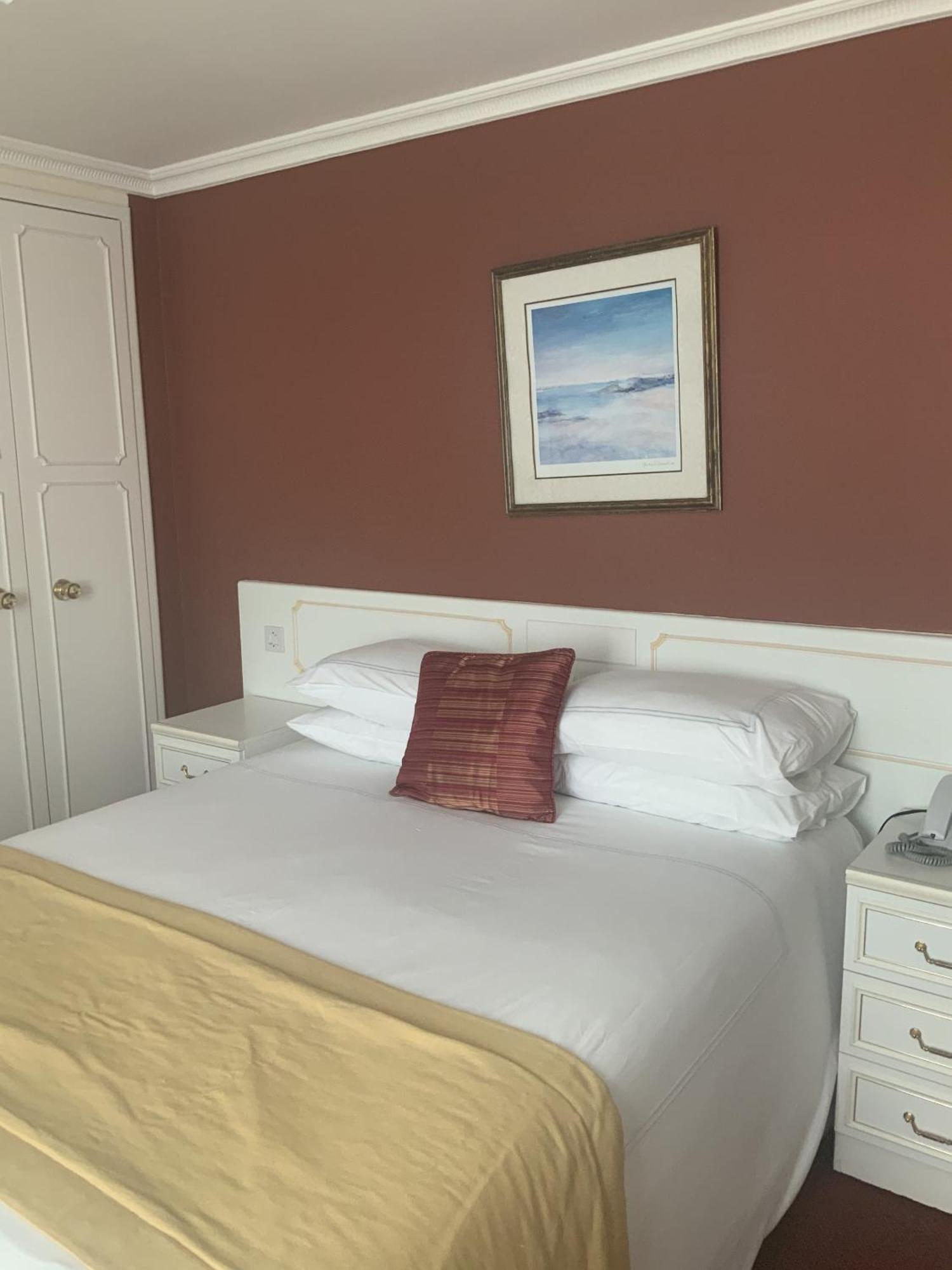 Marina Metro Hotel Saint Helier Jersey Habitación foto